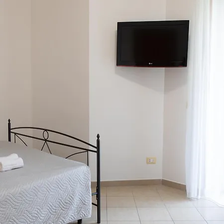 Piazza Mazzini 3* Terracina